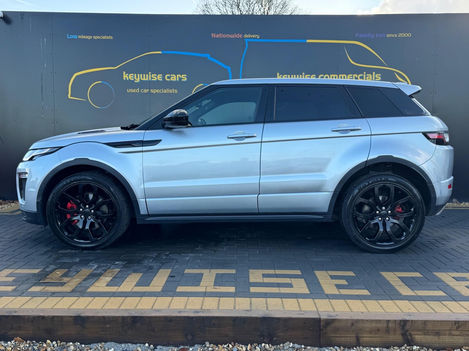 Used Land Rover Range Rover Evoque 2017 for sale - 76926230: Photo 2