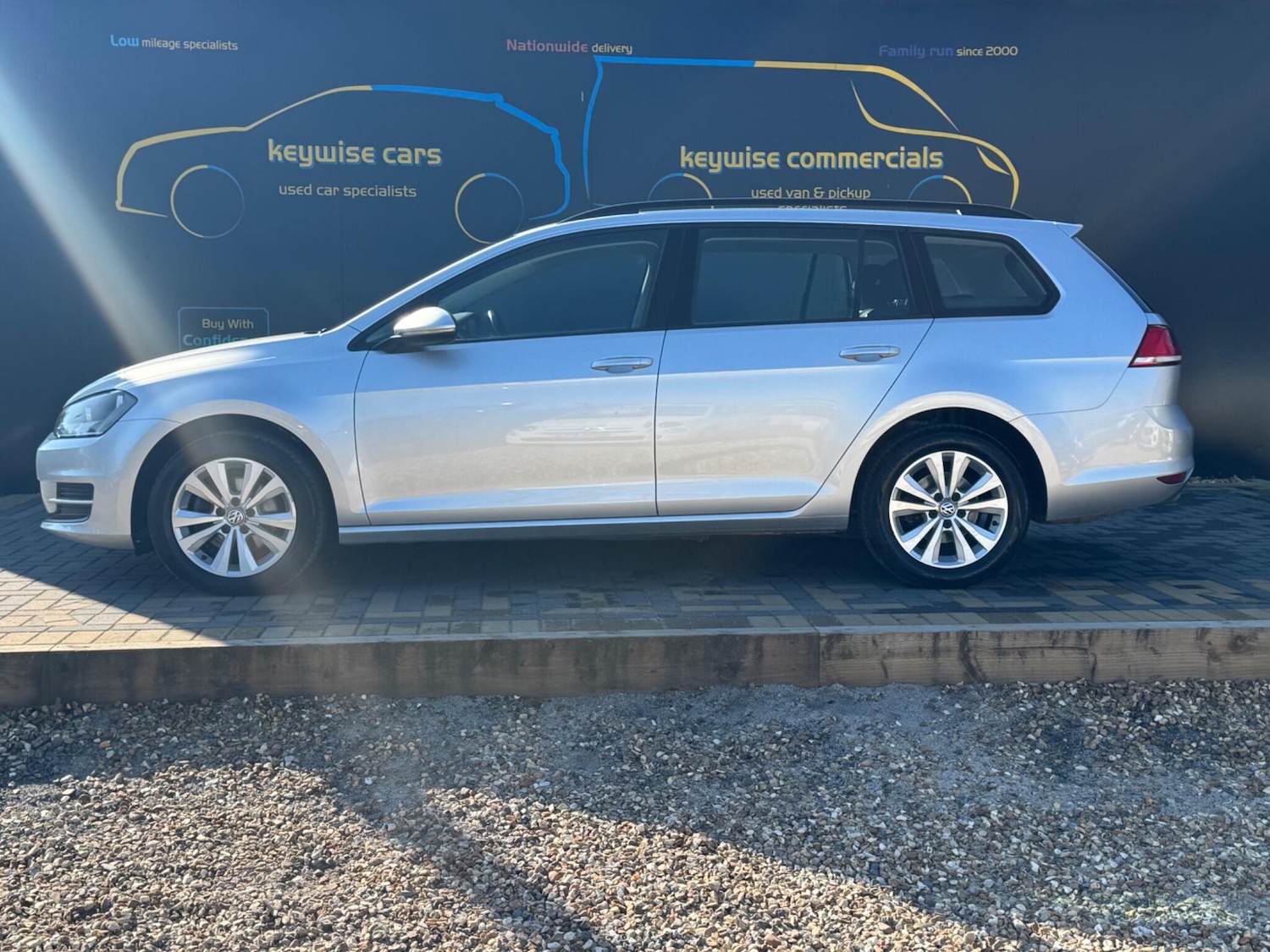 Used Volkswagen Golf 2015 for sale - 77957177: Photo 2