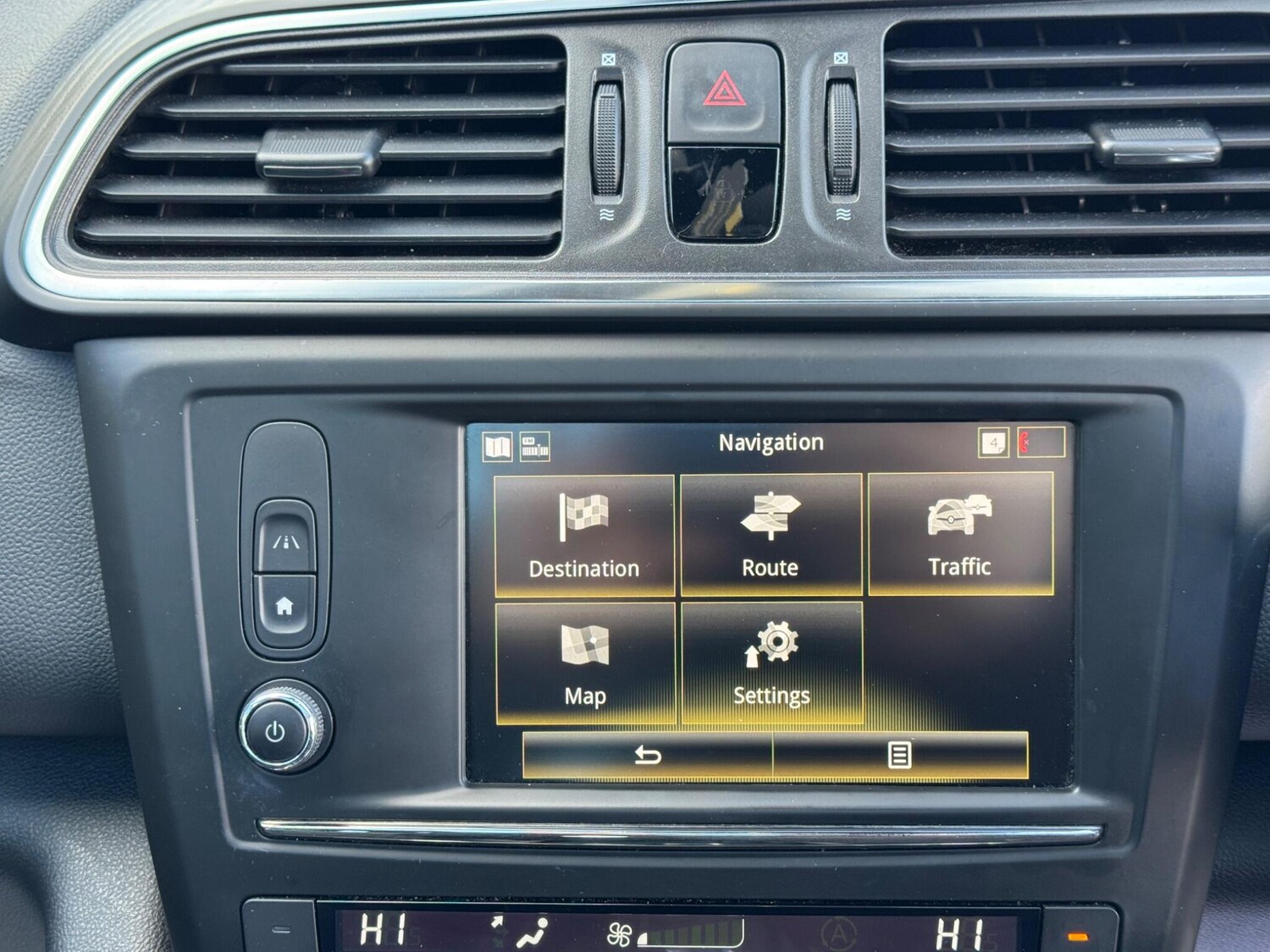 Used Renault Kadjar 2018 for sale - 77351741: Photo 32