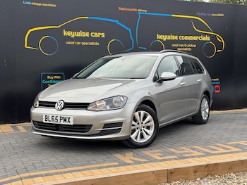 Volkswagen - Golf