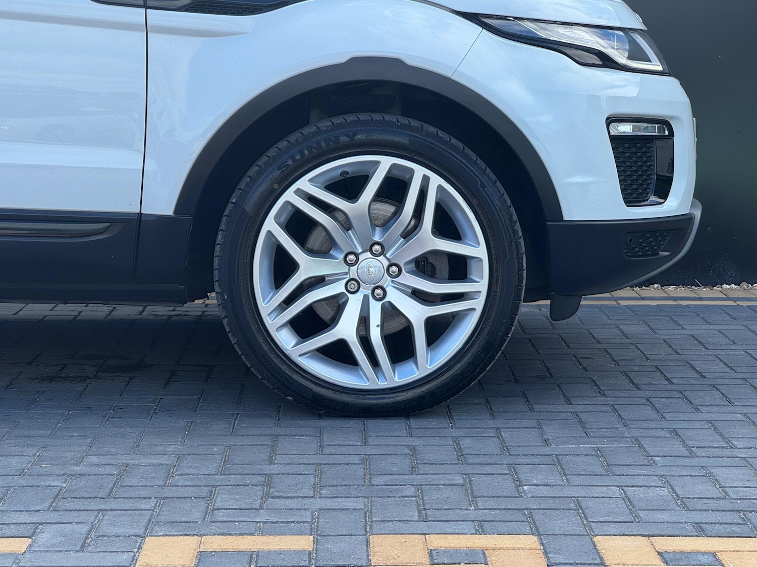 Used Land Rover Range Rover Evoque 2016 for sale - 76189258: Photo 15