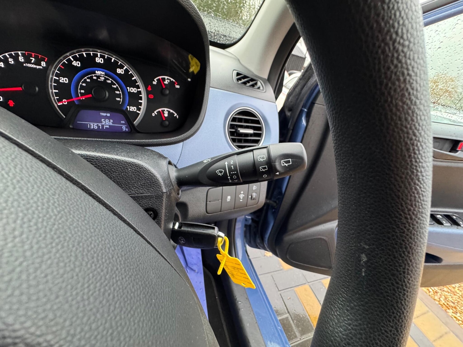 Used Hyundai i10 2016 for sale - 76832261: Photo 25