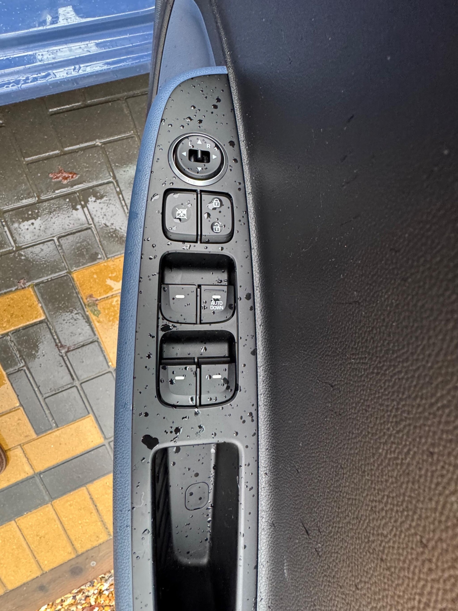 Used Hyundai i10 2016 for sale - 76832261: Photo 29