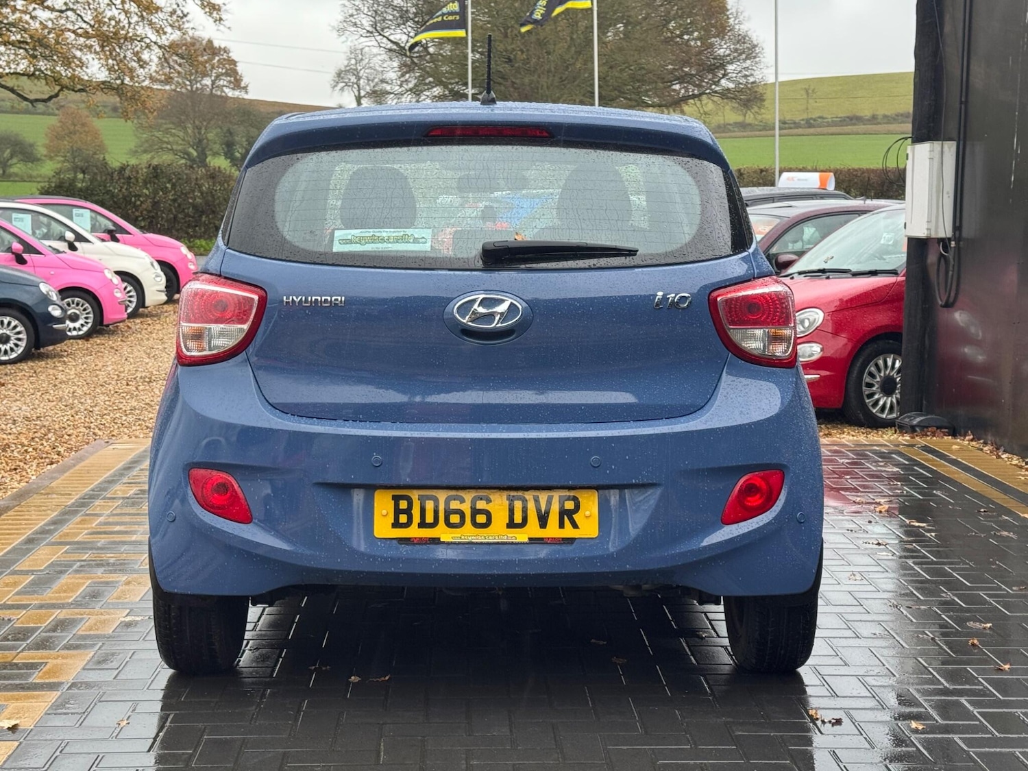 Used Hyundai i10 2016 for sale - 76832261: Photo 4