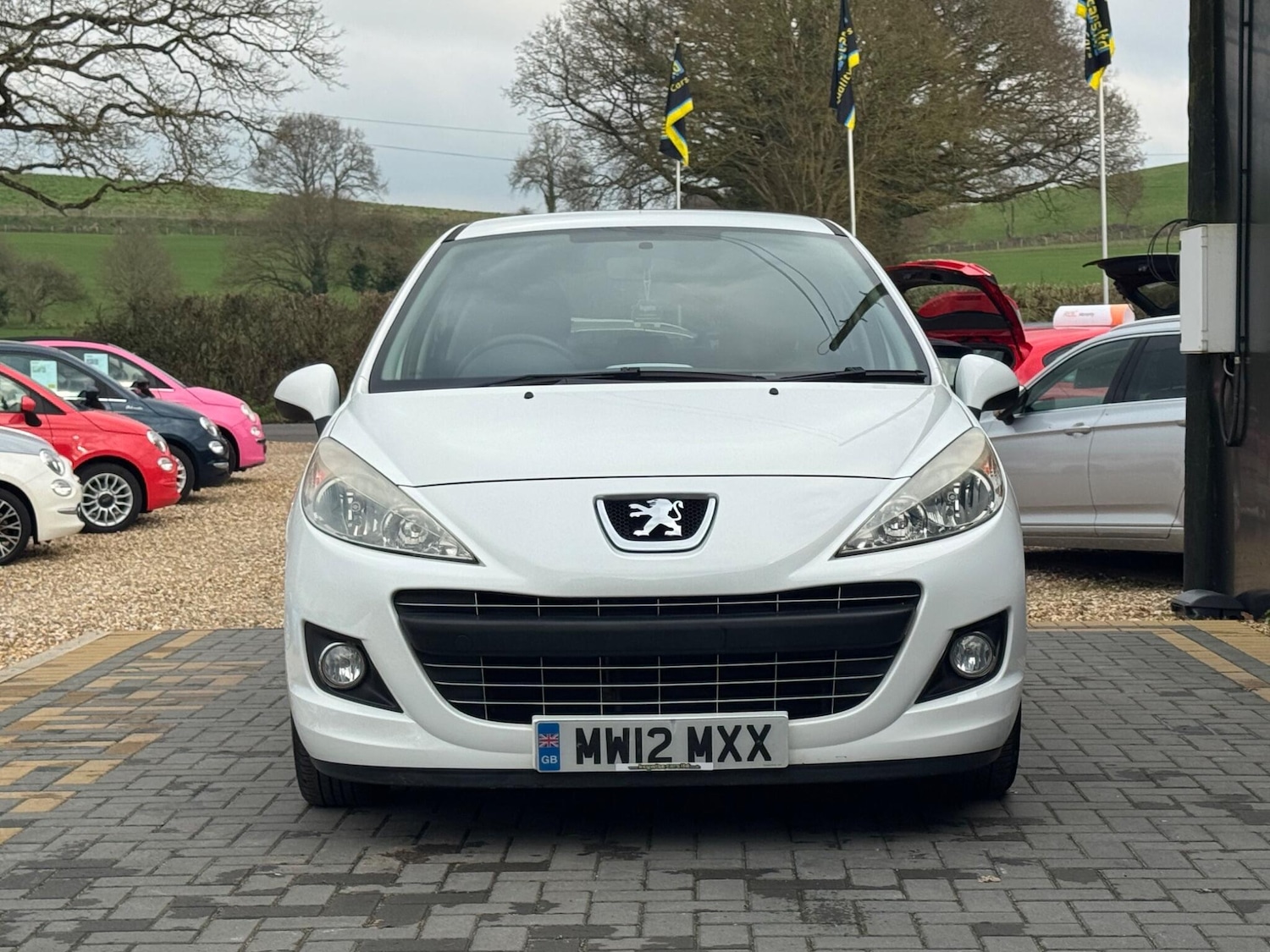 Used Peugeot 207 2012 for sale - 77737192: Photo 10