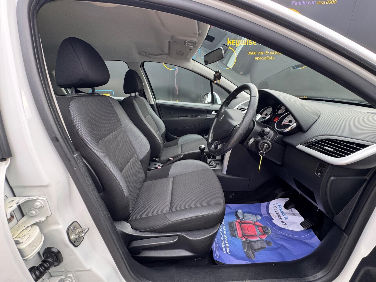 Used Peugeot 207 2012 for sale - 77737192: Photo 17