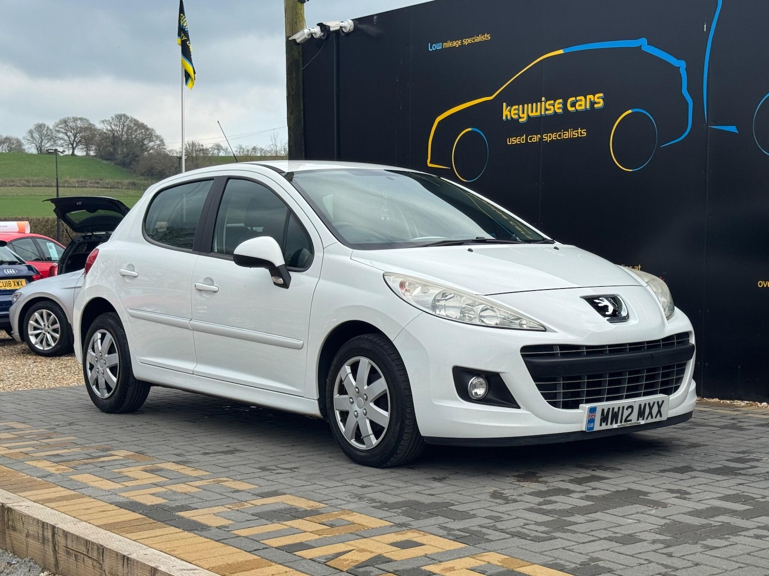 Used Peugeot 207 2012 for sale - 77737192: Photo 9