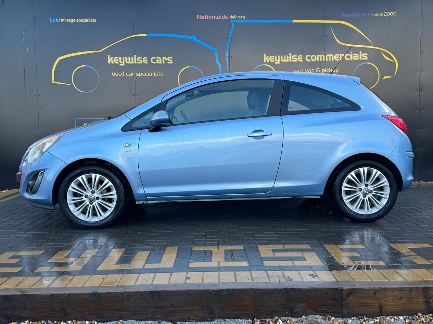 Used Vauxhall Corsa 2014 for sale - 77229240: Photo 2