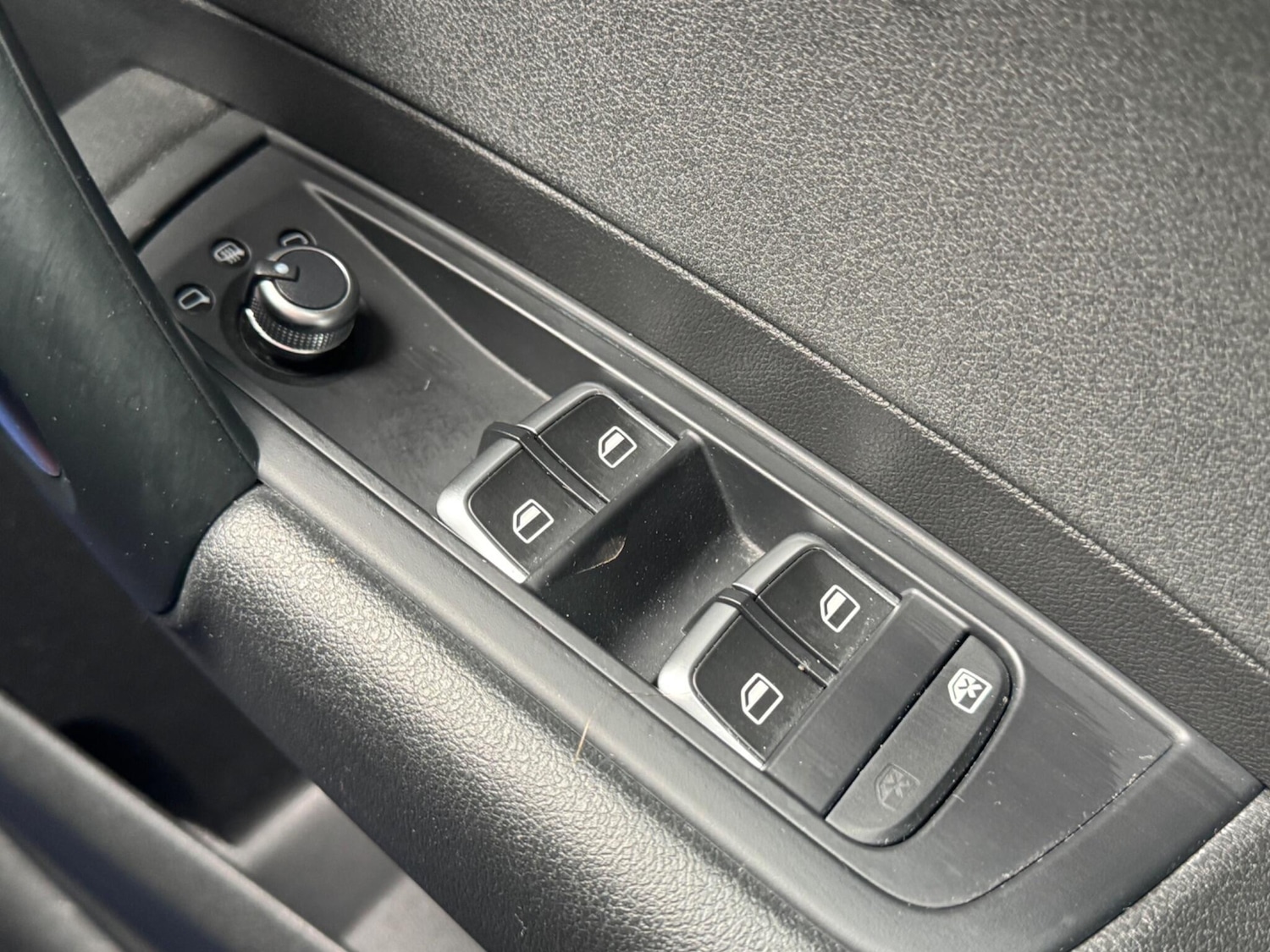 Used Audi A1 2017 for sale - 77190672: Photo 32