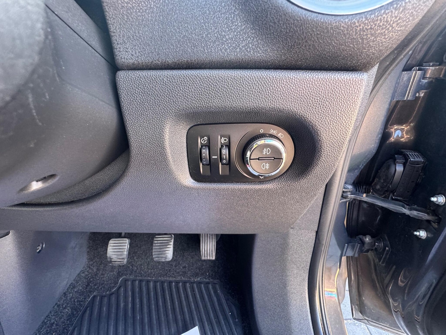 Vehicle 27