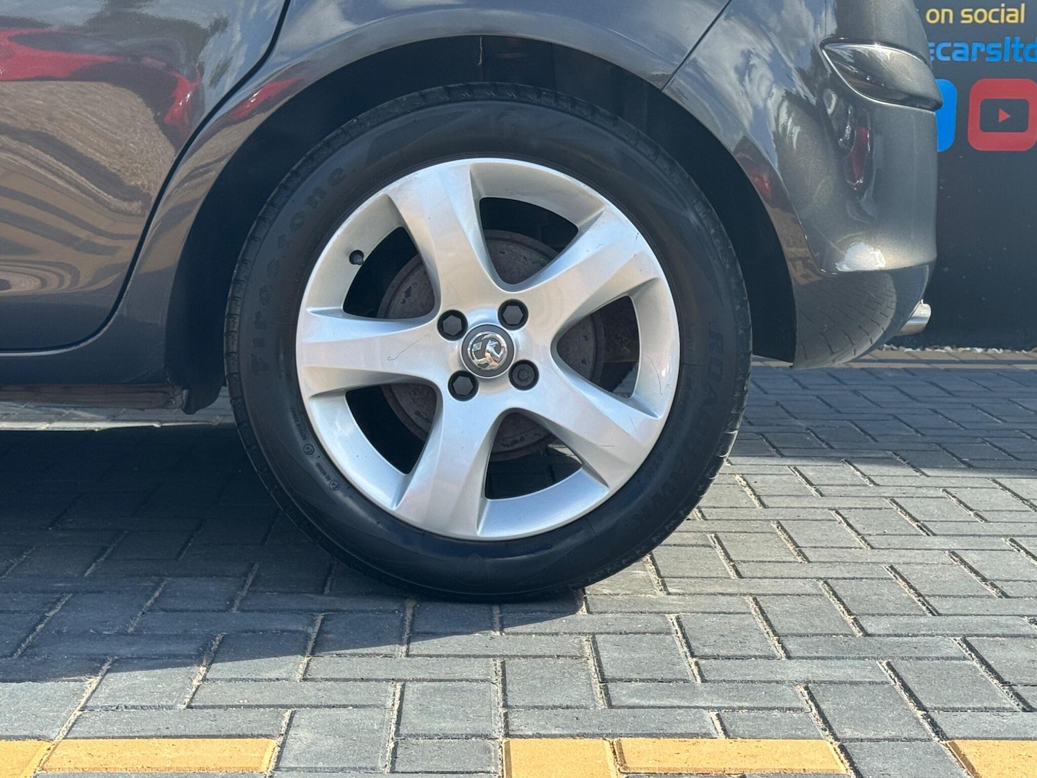 Vehicle 5