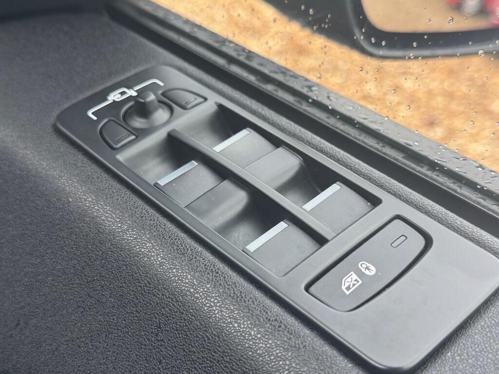 Used Land Rover Discovery Sport for sale - 77808844: Photo 40