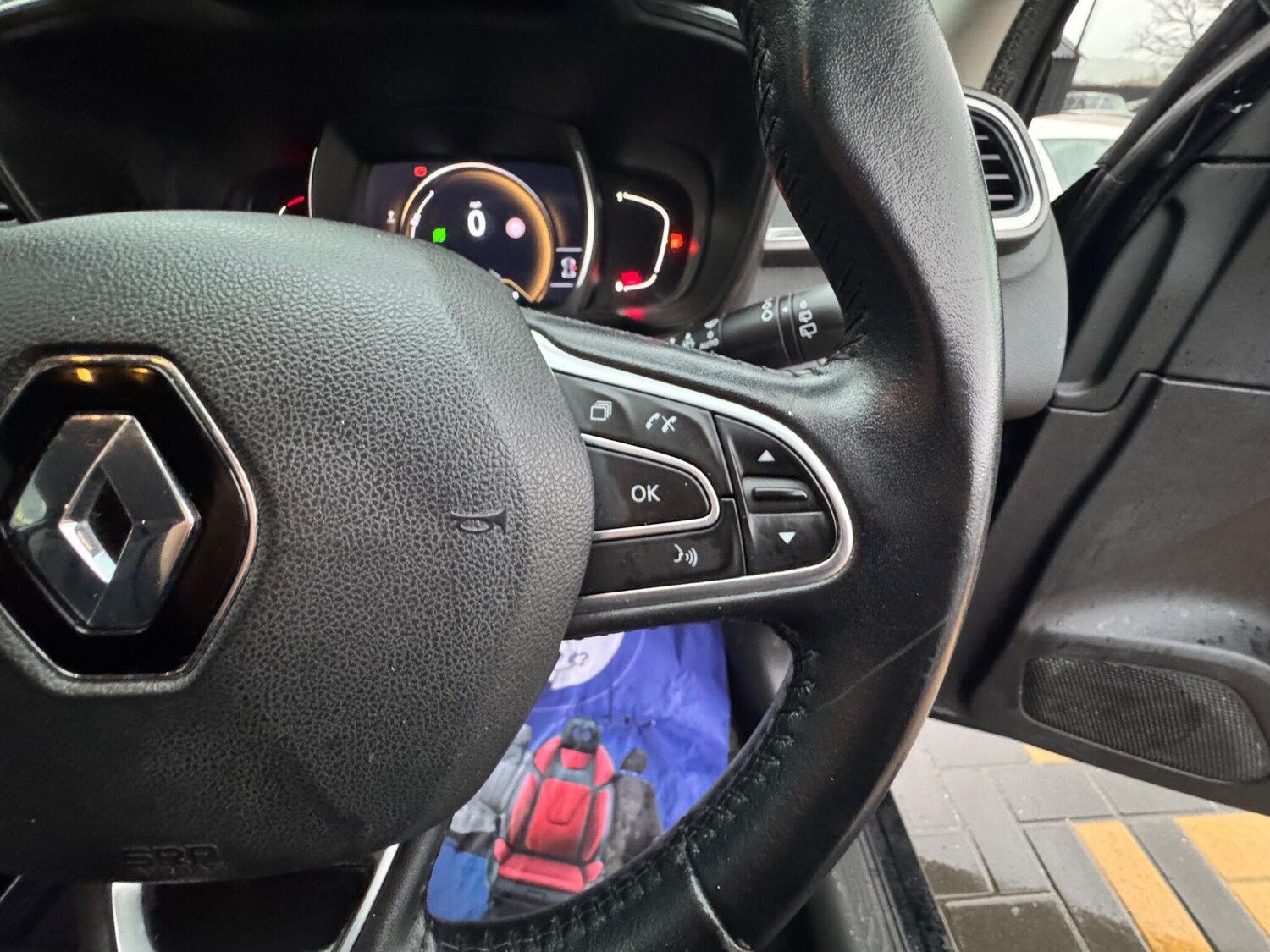 Used Renault Kadjar for sale - 77496898: Photo 30