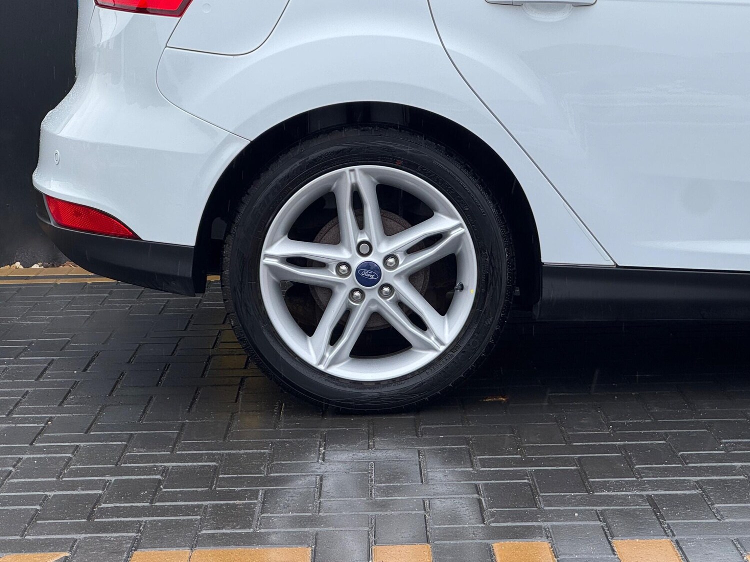 Used Ford Focus 2017 for sale - 76409121: Photo 14