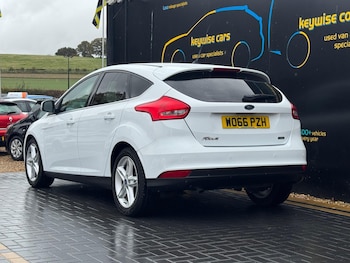 Used Ford Focus 2017 for sale - 76409121: Photo