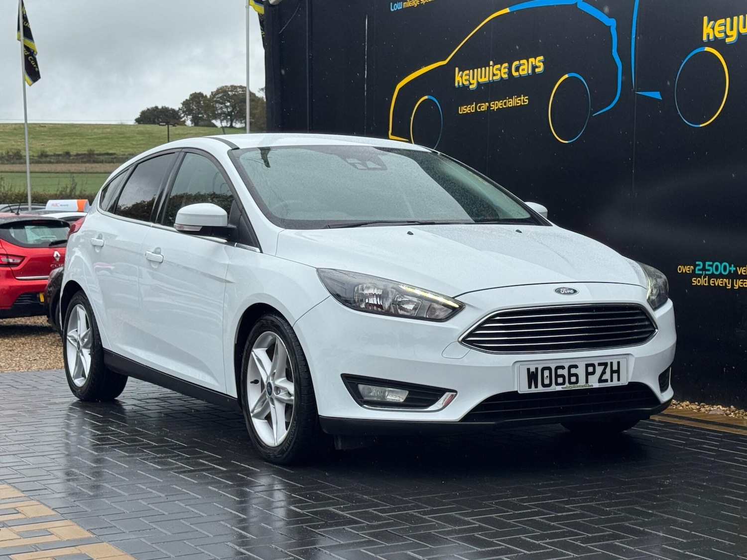 Used Ford Focus 2017 for sale - 76409121: Photo 9