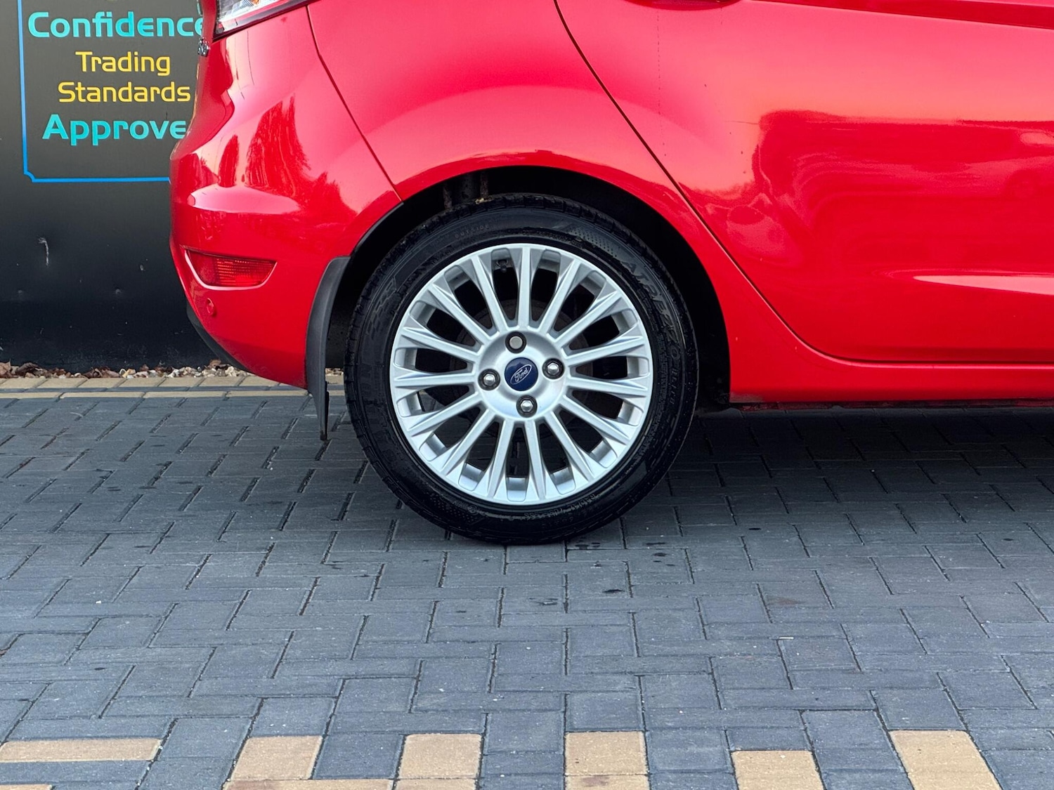 Used Ford Fiesta 2014 for sale - 76607523: Photo 14