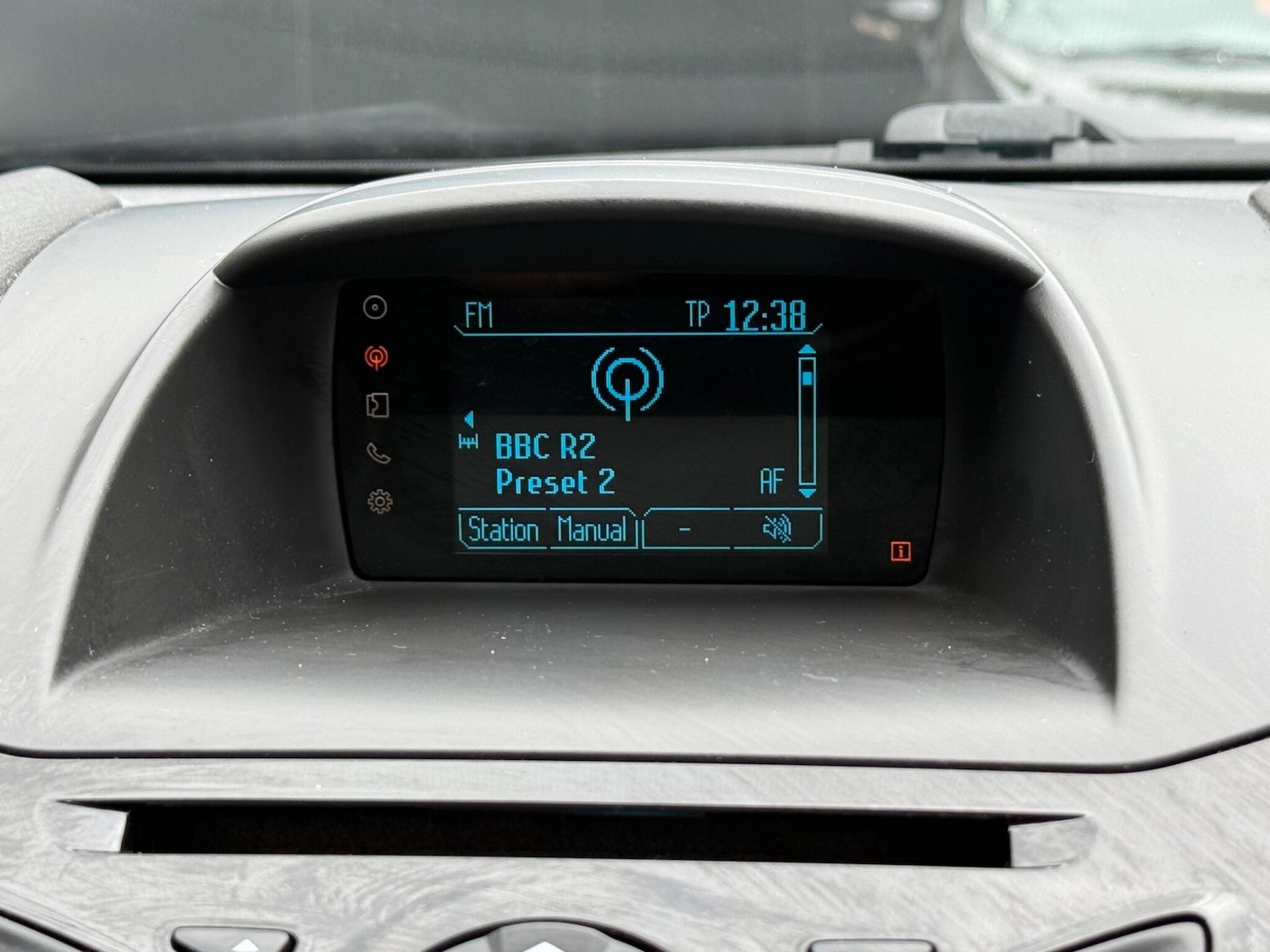 Used Ford Fiesta 2015 for sale - 78100136: Photo 32