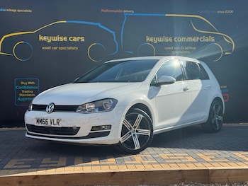 Volkswagen - Golf