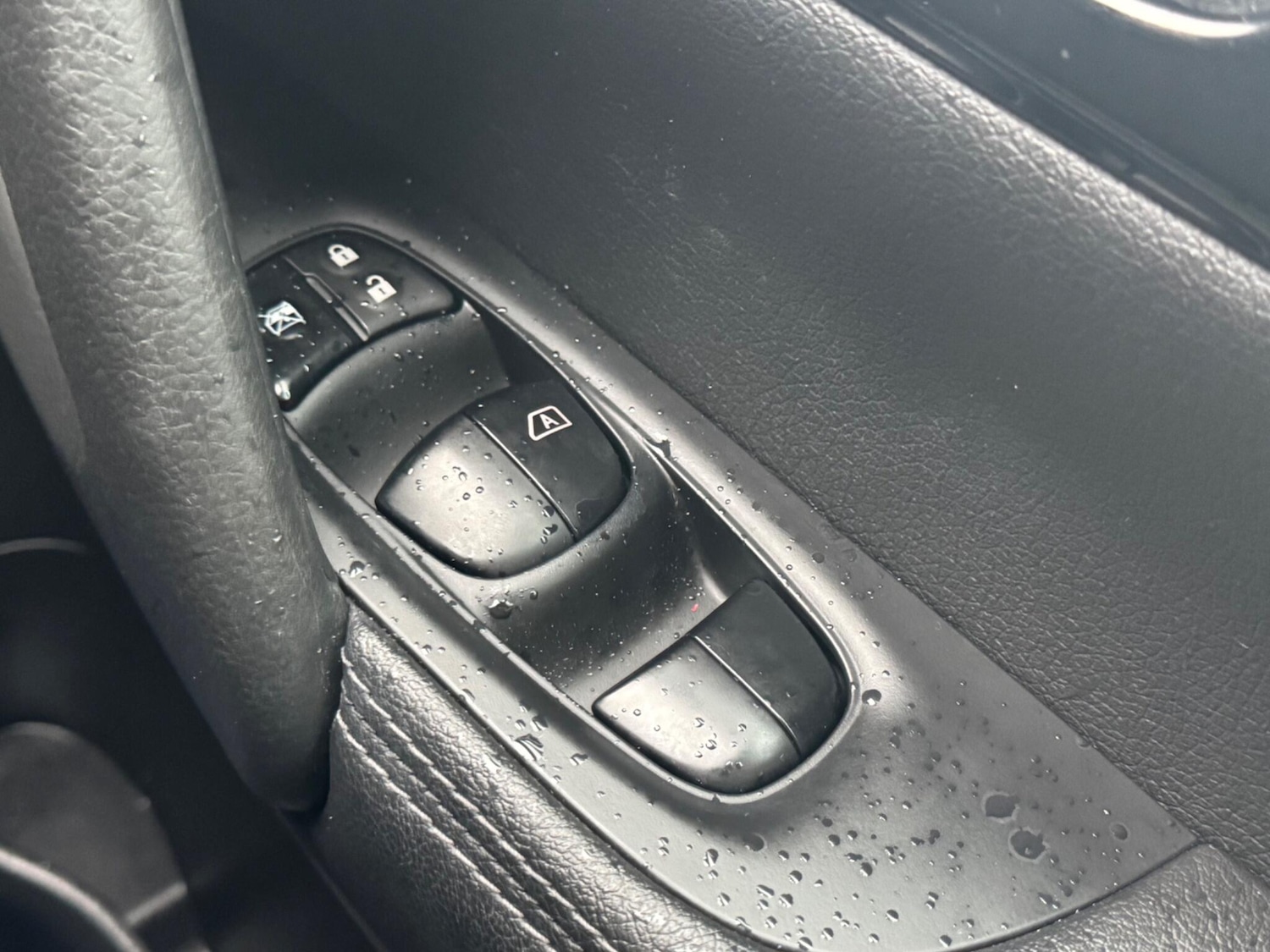 Used Nissan Qashqai 2017 for sale - 76473192: Photo 40