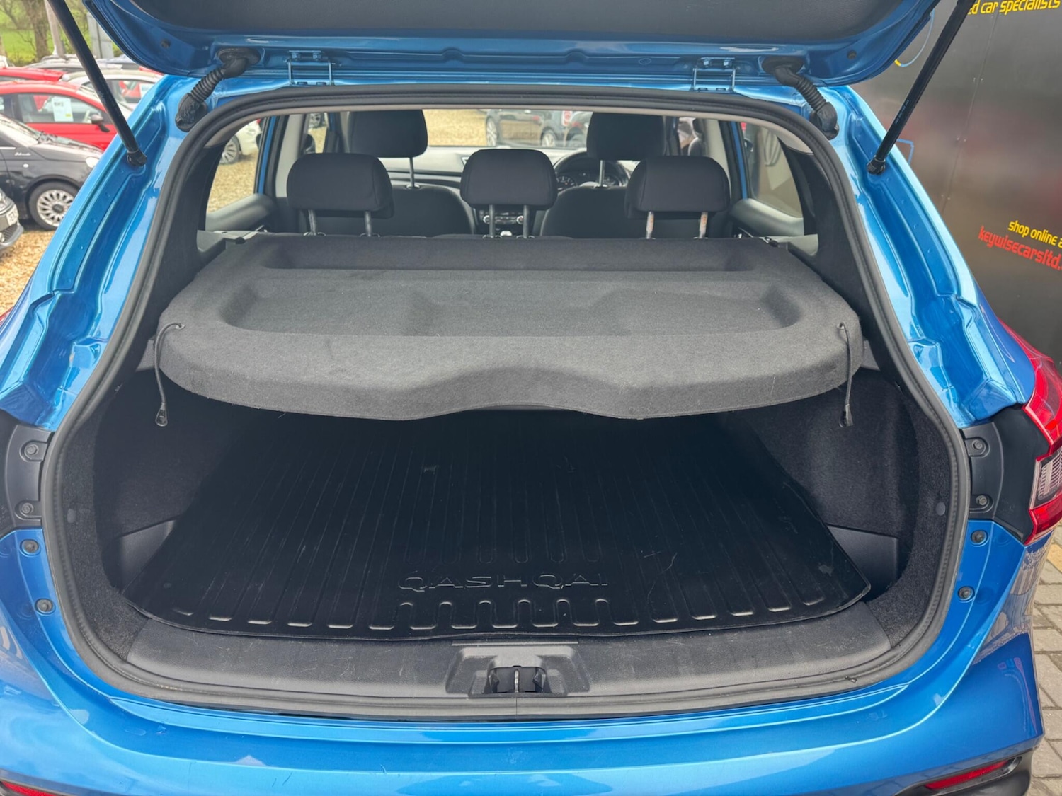 Used Nissan Qashqai for sale - 77925815: Photo 21