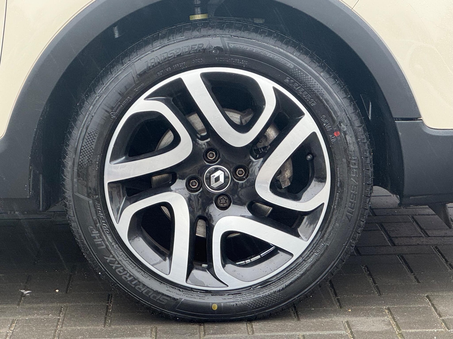 Used Renault Captur 2017 for sale - 77510981: Photo 11