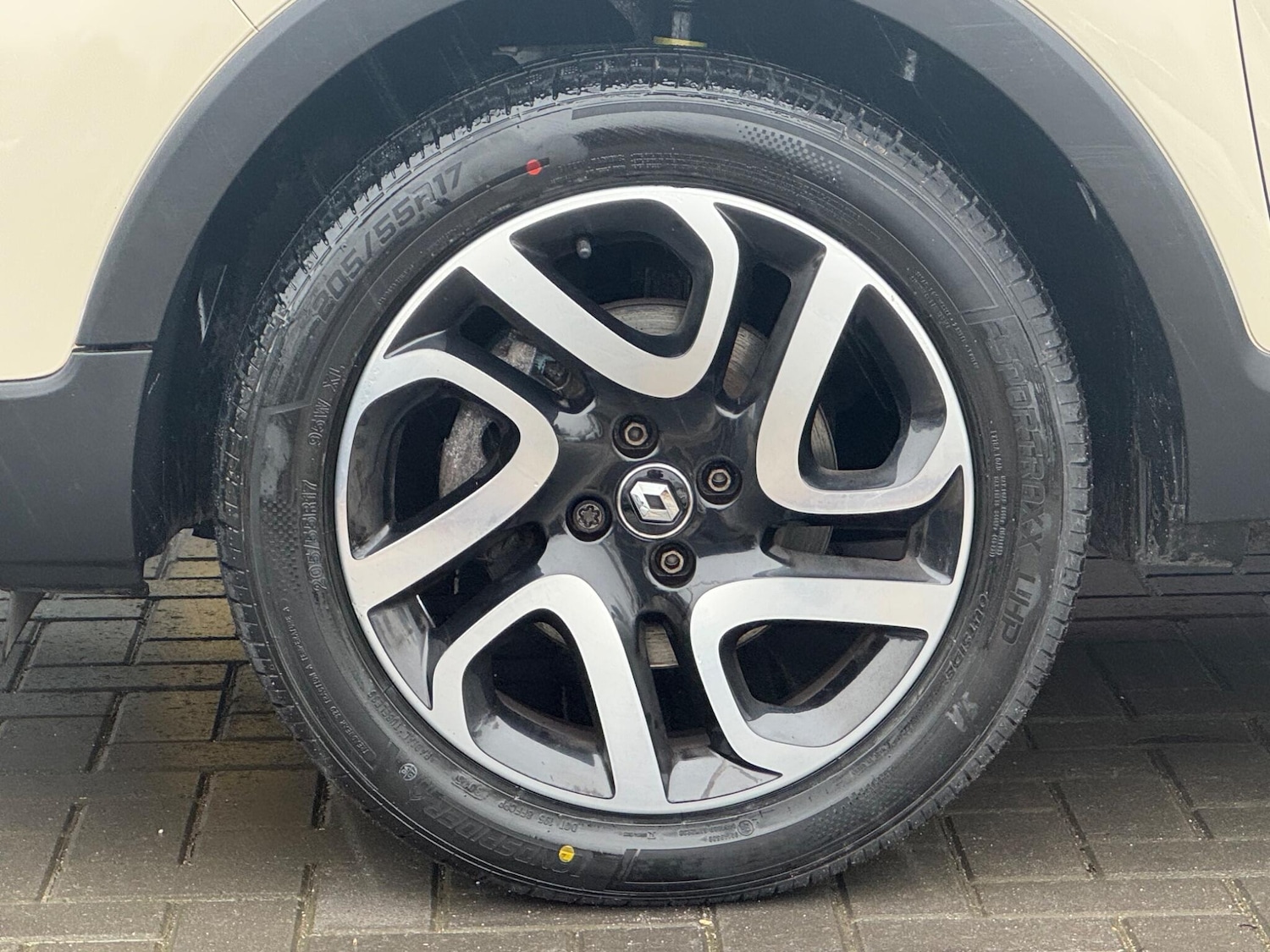 Used Renault Captur 2017 for sale - 77510981: Photo 15