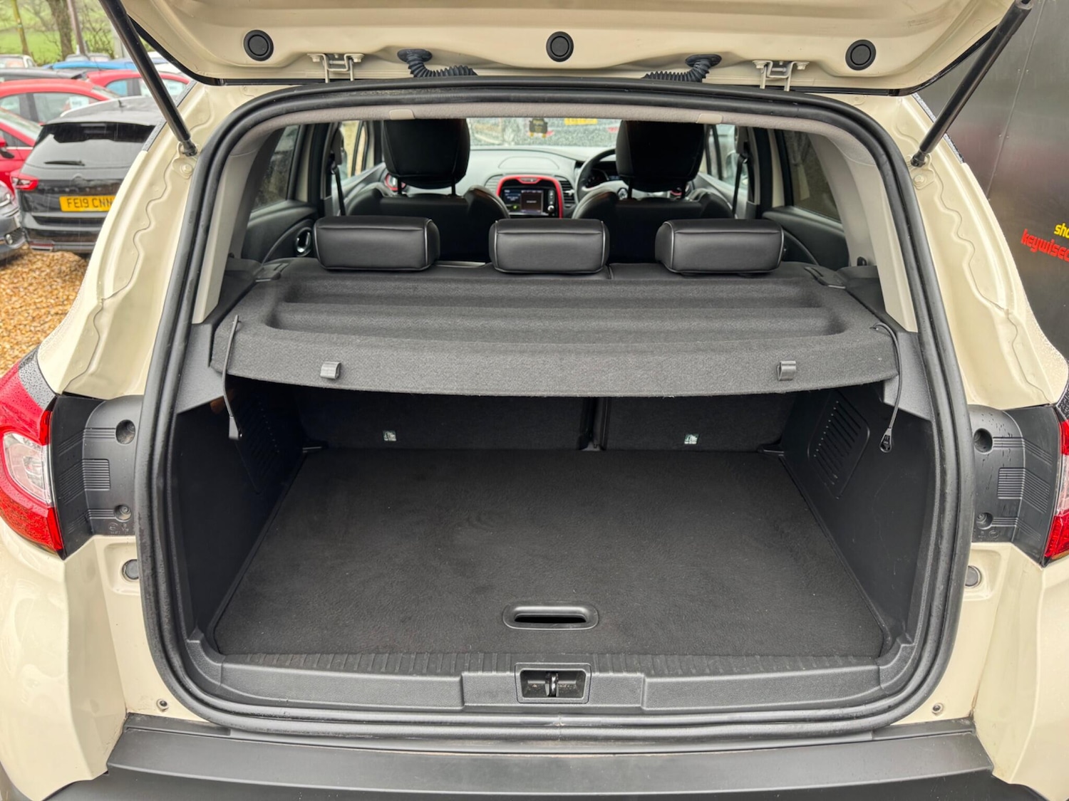 Used Renault Captur 2017 for sale - 77510981: Photo 26