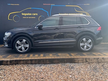 Used Volkswagen Tiguan 2017 for sale - 77469241: Photo