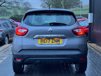 Used Renault Captur 2017 for sale - 77279990: Photo