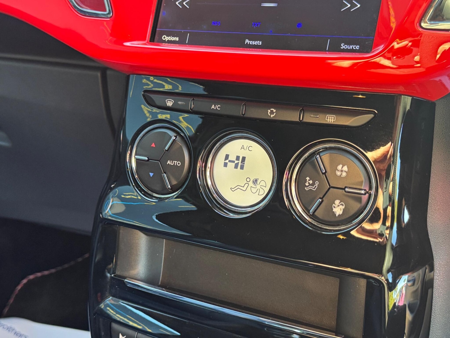 Used DS Automobiles DS 3 2017 for sale - 76989277: Photo 32