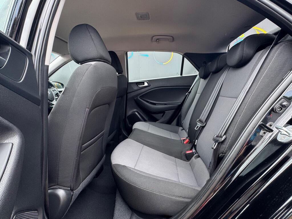 Used Hyundai i20 2017 for sale - 76689051: Photo 10