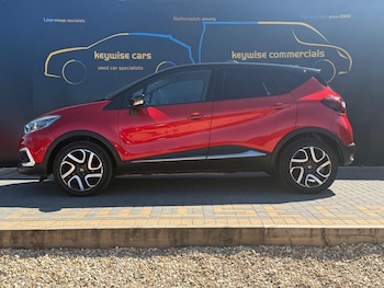 Used Renault Captur 2019 for sale - 79553780: Photo