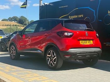 Used Renault Captur 2019 for sale - 79553780: Photo