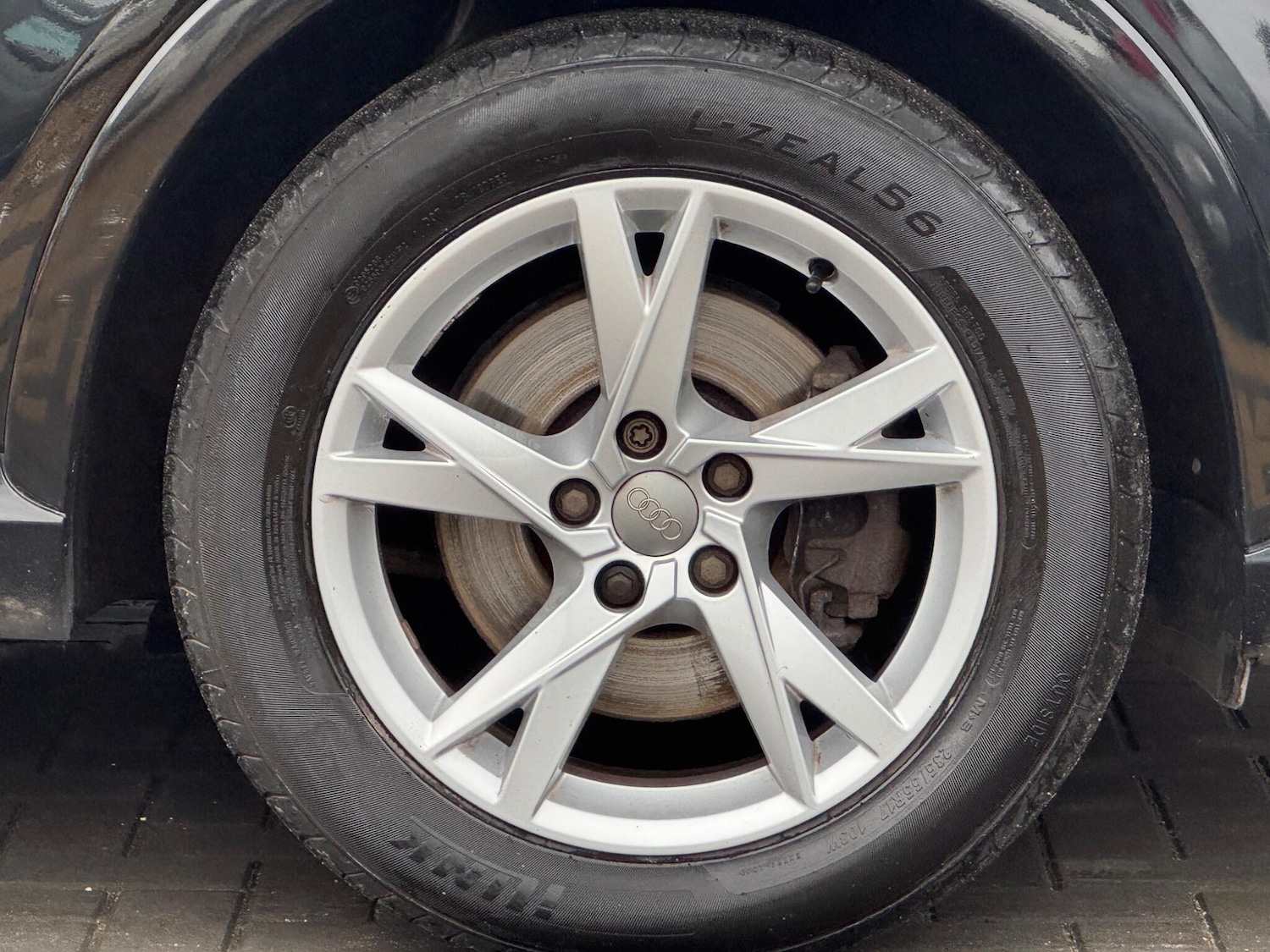 Used Audi Q3 2017 for sale - 77330643: Photo 11