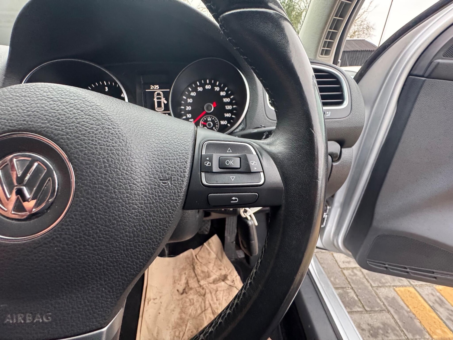 Used Volkswagen Golf 2012 for sale - 77523590: Photo 24