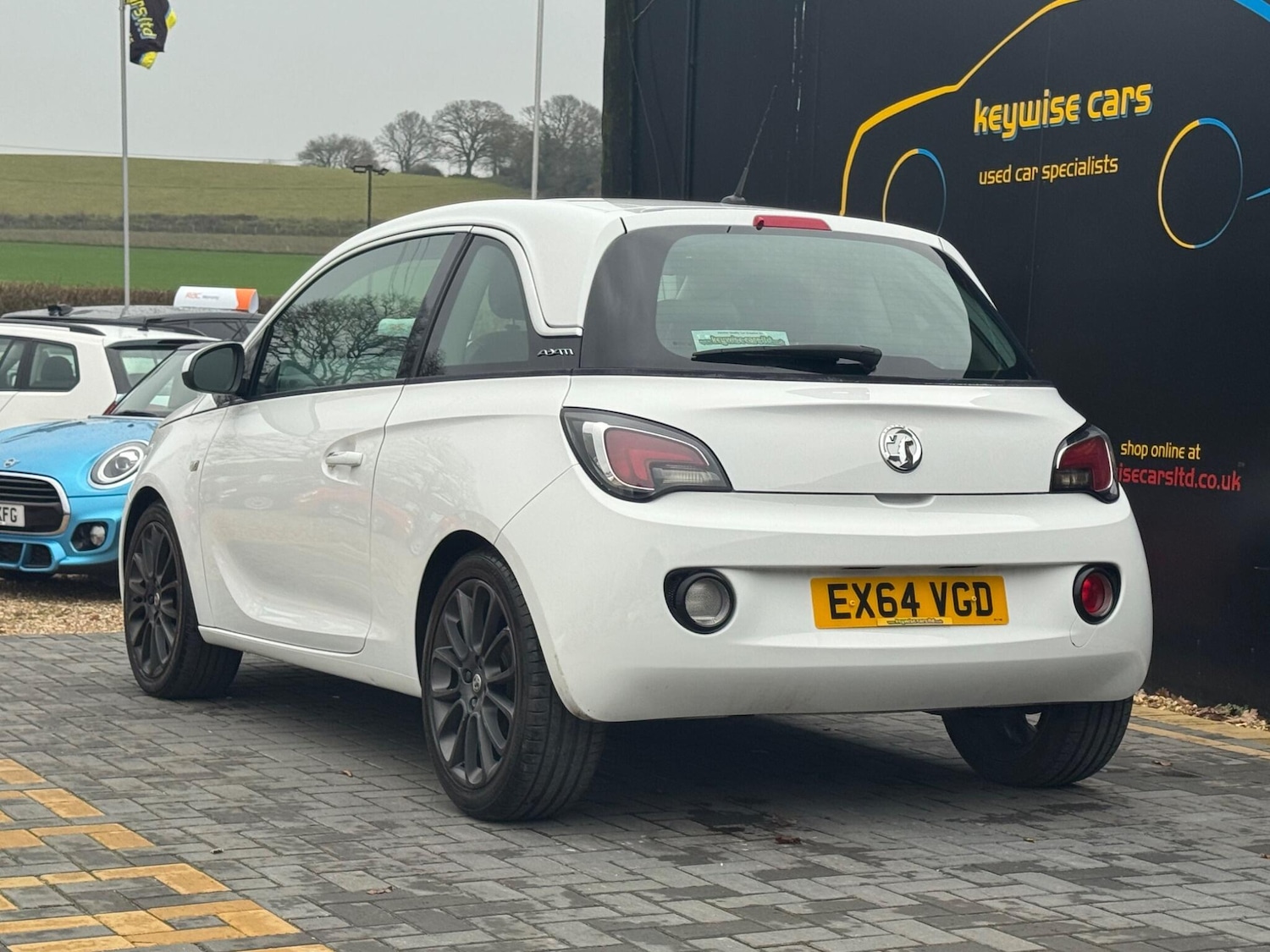 Used Vauxhall ADAM 2014 for sale - 77040150: Photo 3