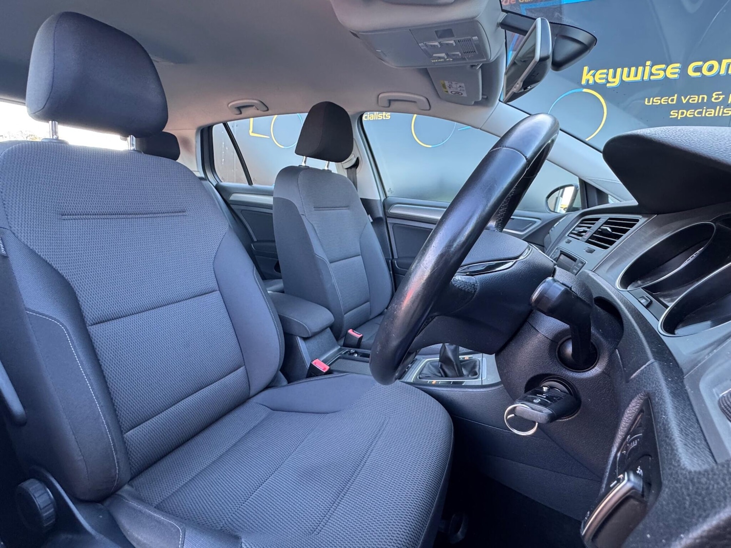 Used Volkswagen Golf 2015 for sale - 77131051: Photo 21