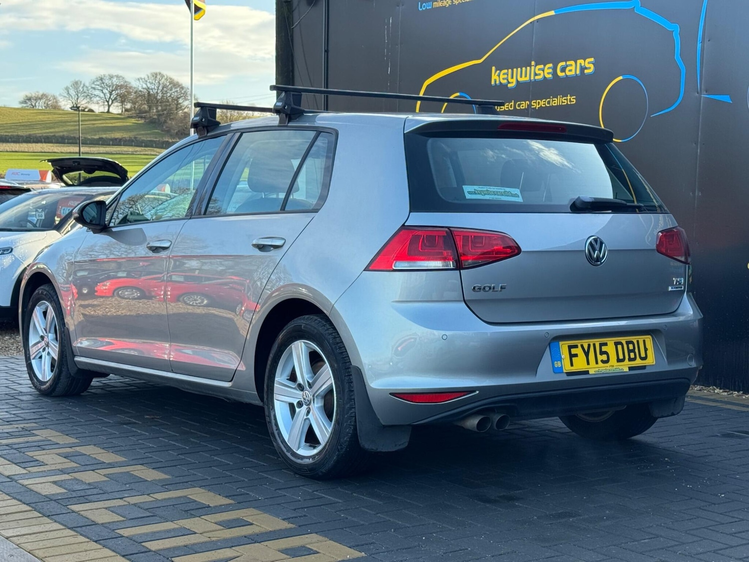 Used Volkswagen Golf 2015 for sale - 77131051: Photo 3