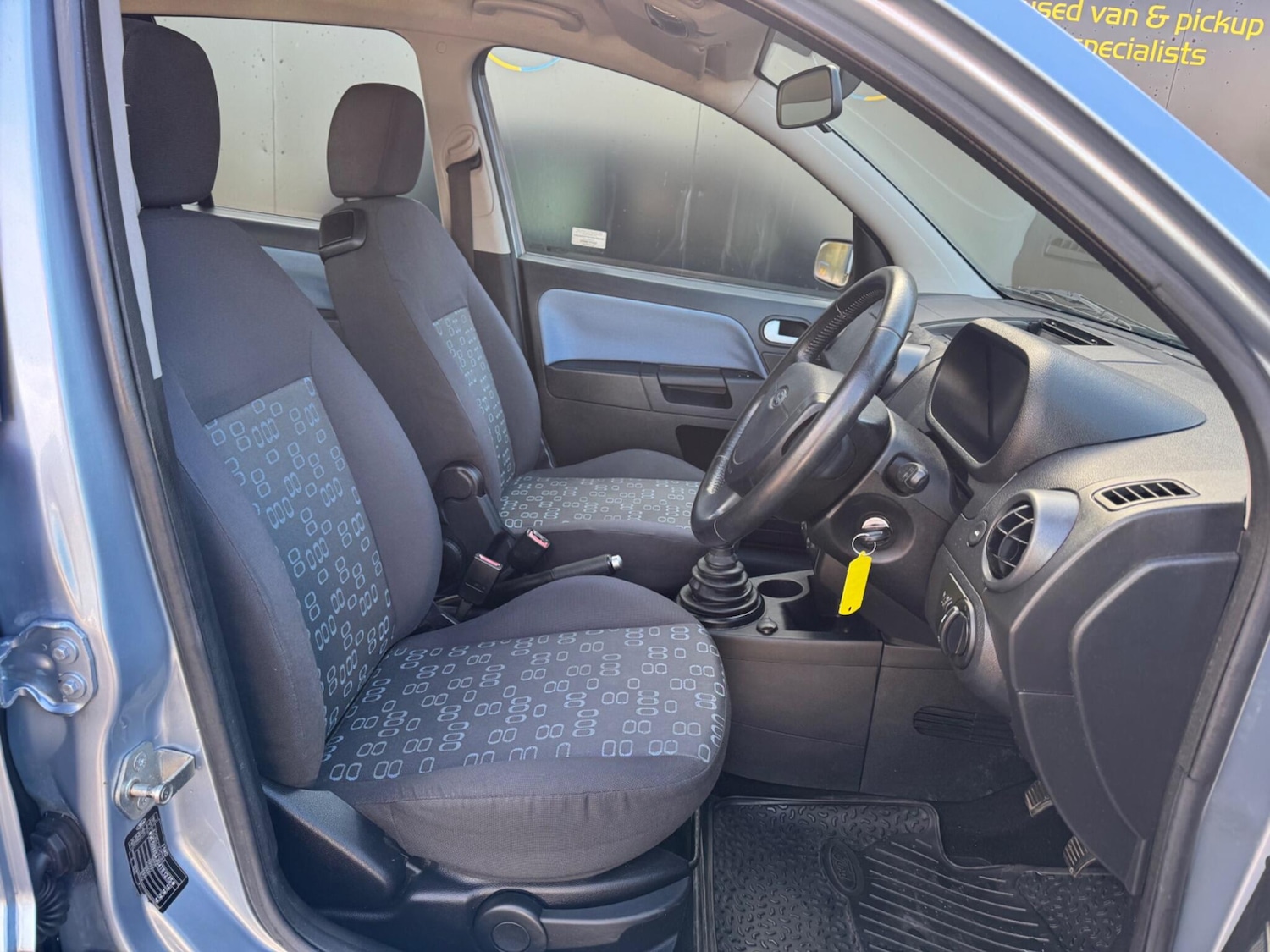 Used Ford Fusion 2005 for sale - 76995837: Photo 17