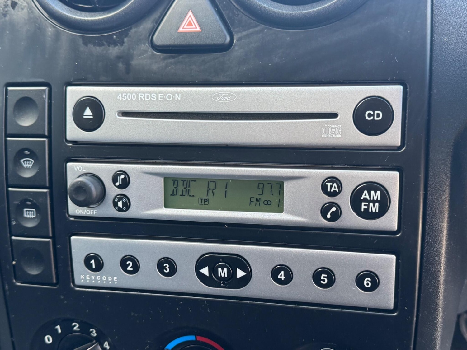 Used Ford Fusion 2005 for sale - 76995837: Photo 29