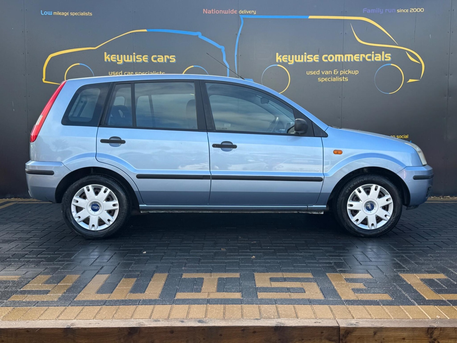 Used Ford Fusion 2005 for sale - 76995837: Photo 7