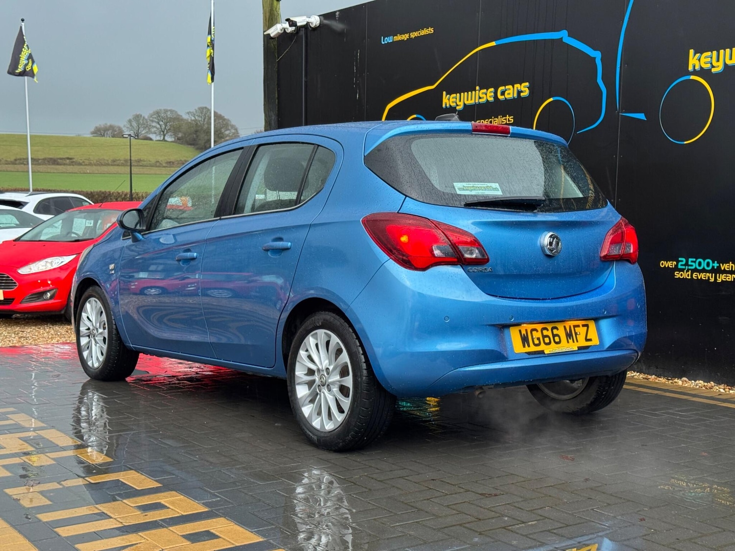 Used Vauxhall Corsa 2016 for sale - 77229719: Photo 3