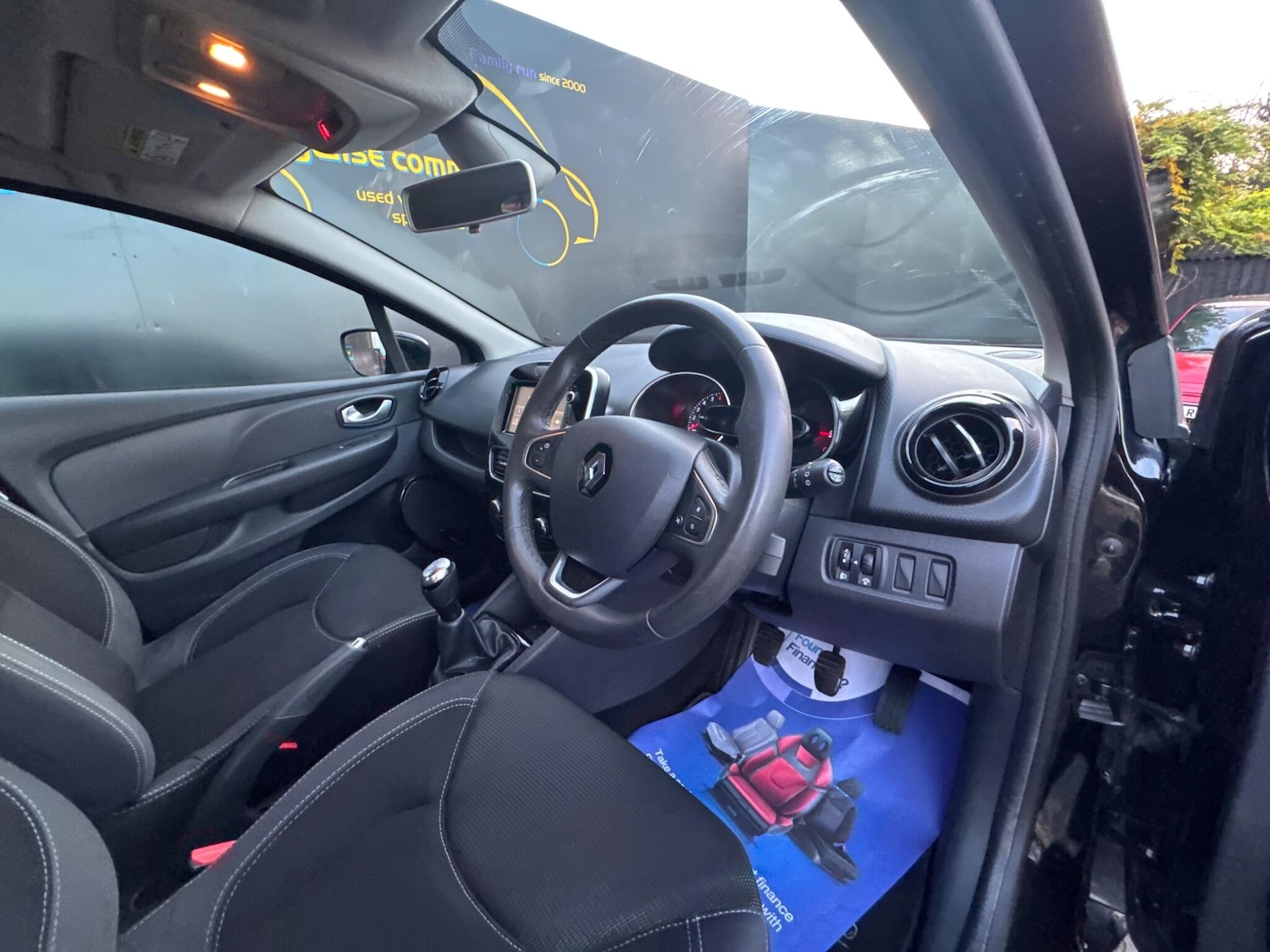 Used Renault Clio 2017 for sale - 76499455: Photo 14