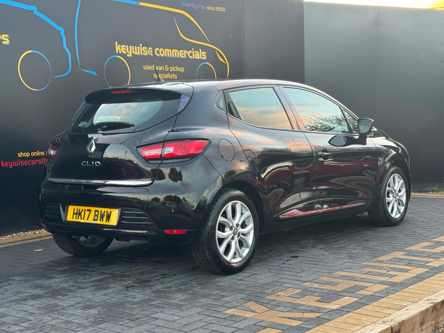 Used Renault Clio 2017 for sale - 76499455: Photo 5