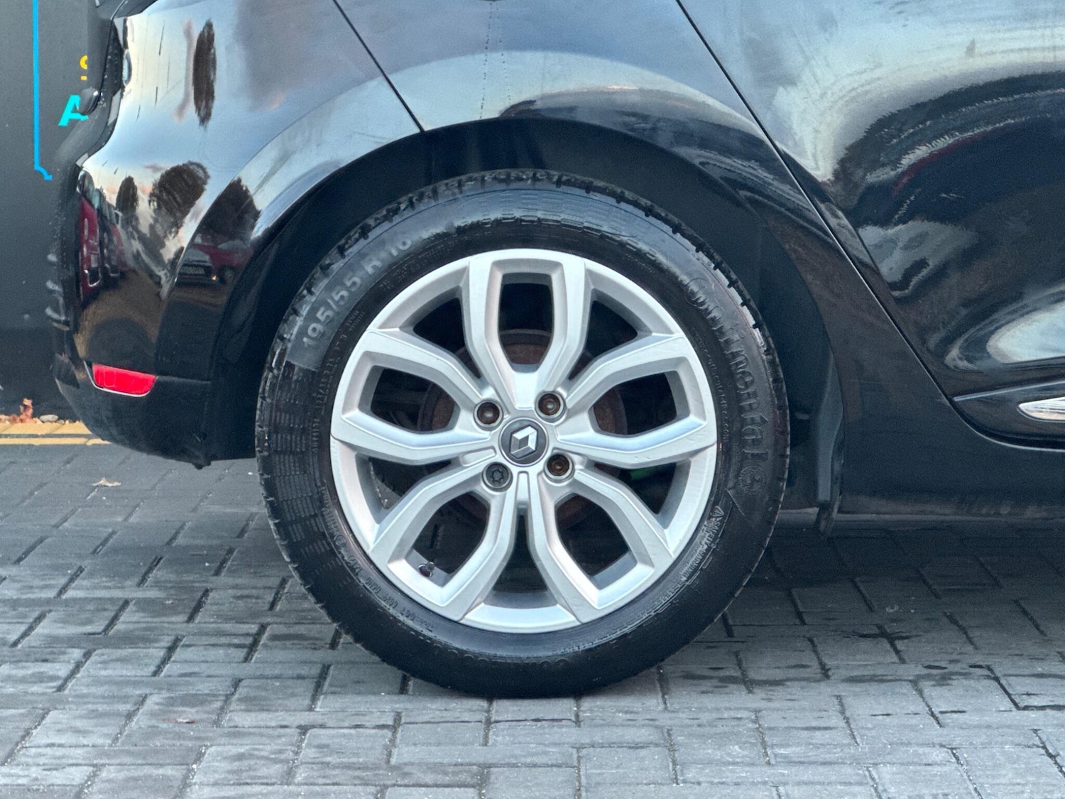 Used Renault Clio 2017 for sale - 76499455: Photo 9