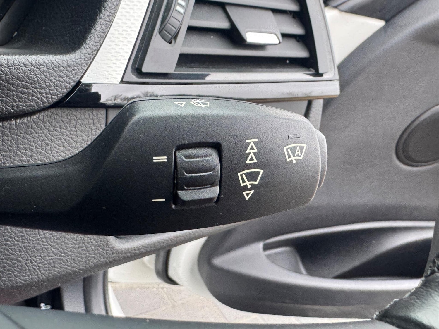 Used BMW 3 Series 2015 for sale - 77291508: Photo 30