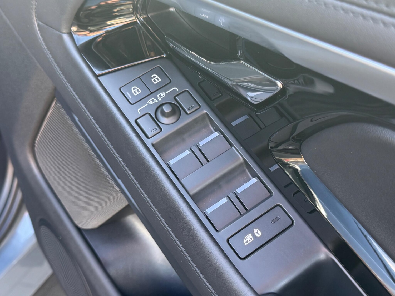 Used Land Rover Range Rover Evoque 2023 for sale - 77882851: Photo 54