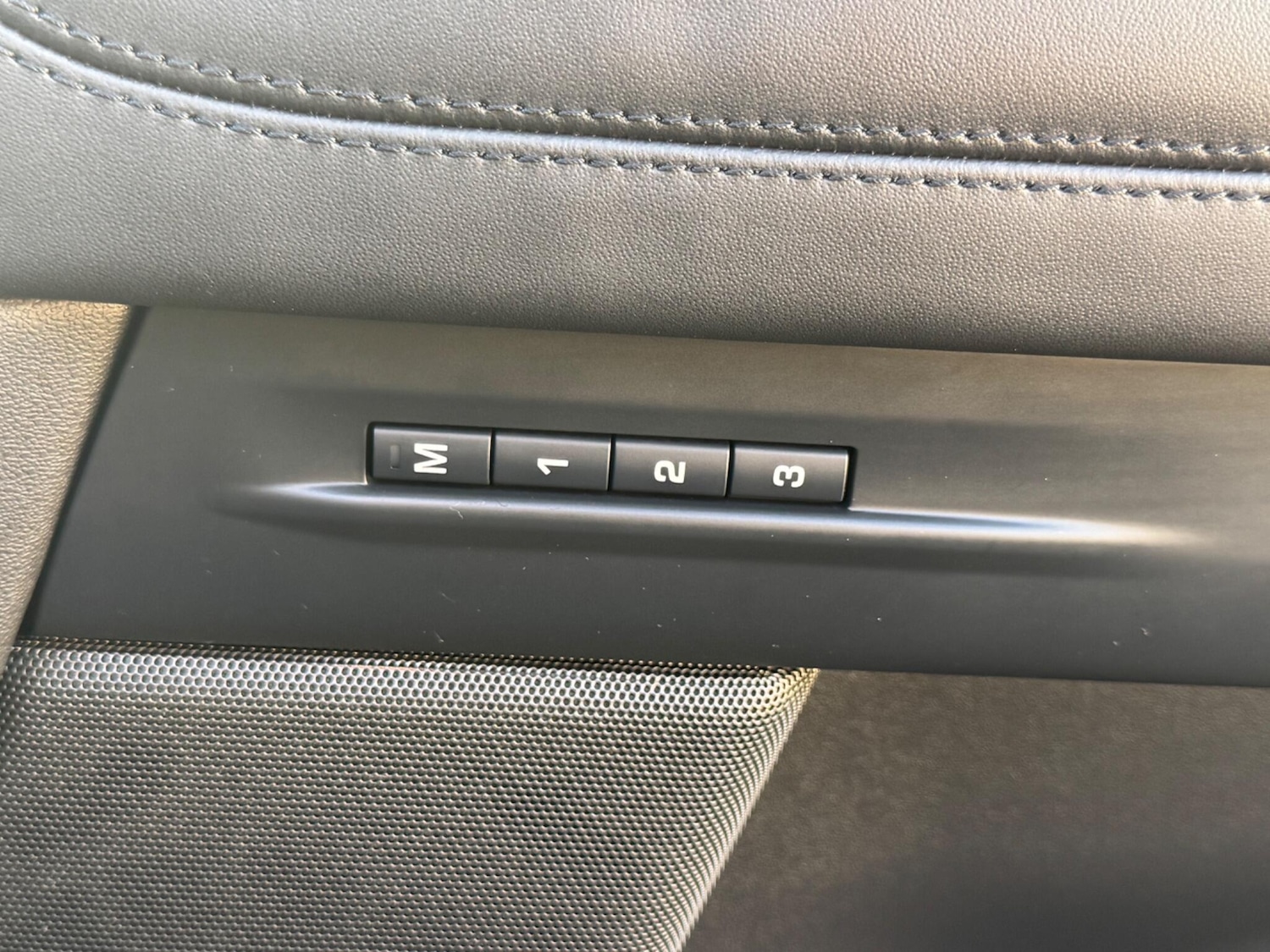 Used Land Rover Range Rover Evoque 2023 for sale - 77882851: Photo 55