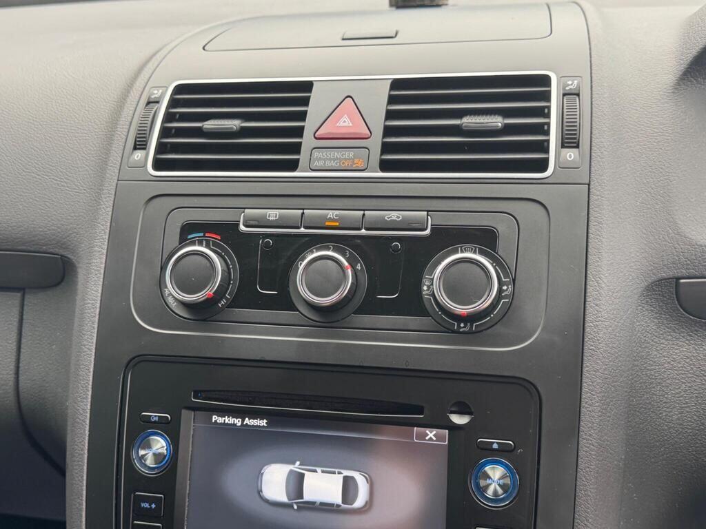 Used Volkswagen Touran 2012 for sale - 77440443: Photo 31